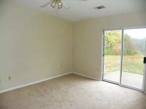 710 Mallard St, Redding, CA 96003 photo 11