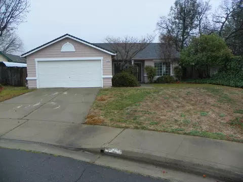 710 Mallard St, Redding, CA 96003 photo 1