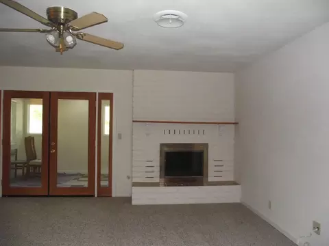 4643 Saratoga Dr, Redding, CA 96002 photo 4