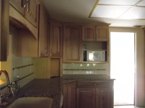 4643 Saratoga Dr, Redding, CA 96002 photo 5