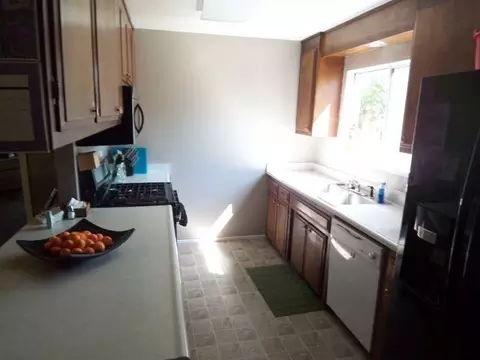 1140 Harpole, Redding, CA 96002 photo 7