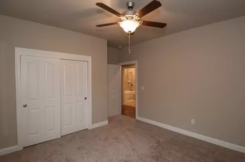 842 Country Oak Dr, Redding, CA 96003 photo 10