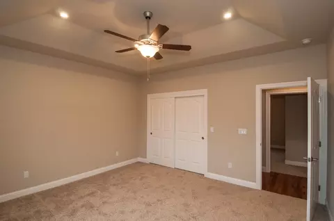 842 Country Oak Dr, Redding, CA 96003 photo 8