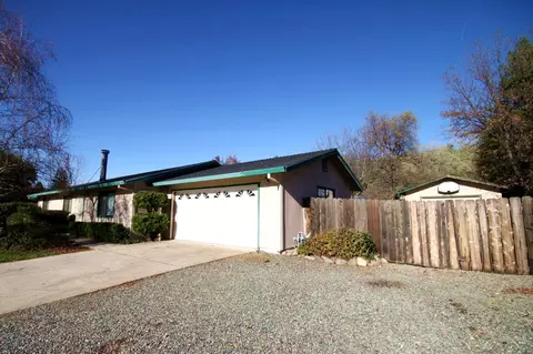 2488 Harlan Dr, Redding, CA 96003 photo 3