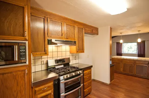 532 Royal Oaks Dr, Redding, CA 96001 photo 9