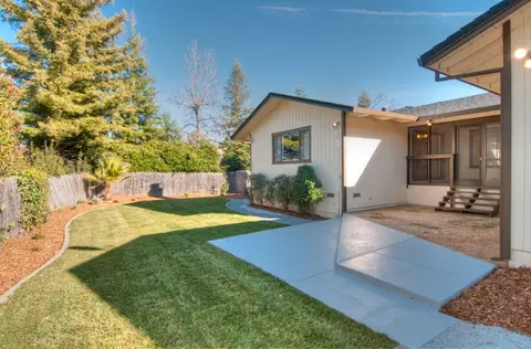 532 Royal Oaks Dr, Redding, CA 96001 photo 29