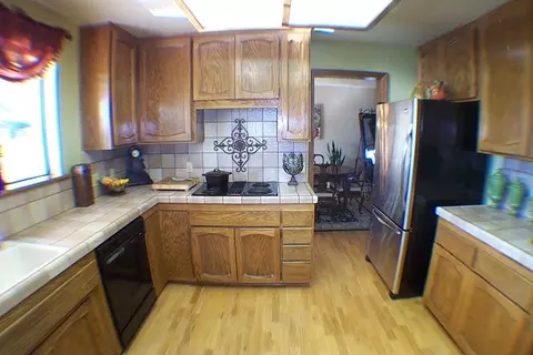 3639 Wasatch Dr, Redding, CA 96001 photo 9