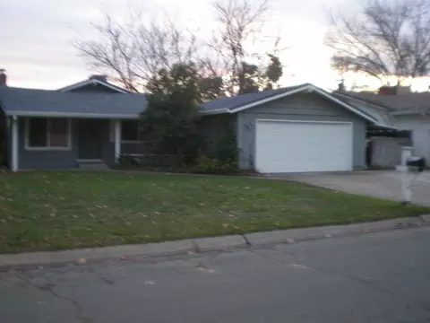 1963 Sycamore Dr, Redding, CA 96001 photo 3