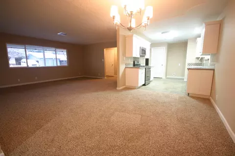 3952 Roesner Ave, Redding, CA 96002 photo 8