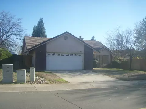 1751 Oak Mesa Ln, Redding, CA 96003 photo 2