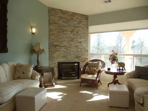 1293 Snowcap Trl, Redding, CA 96003 photo 2