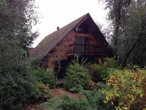 13895 Shangrila Dr, Redding, CA 96003 photo 3