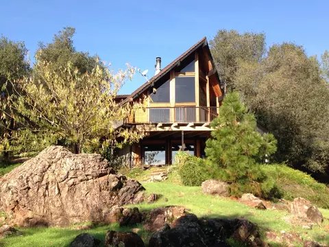 13895 Shangrila Dr, Redding, CA 96003 photo 1