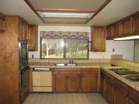 13192 Shasta Meadows Dr, Redding, CA 96003 photo 4