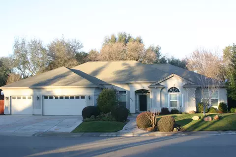 4816 St Charles Dr, Redding, CA 96002 photo 1