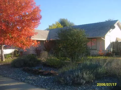3043 Lake Redding Dr, Redding, CA 96003 photo 2