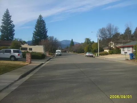 3043 Lake Redding Dr, Redding, CA 96003 photo 11