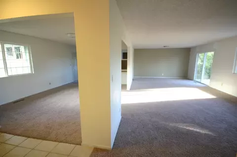 7093 Granada Dr, Redding, CA 96002 photo 8