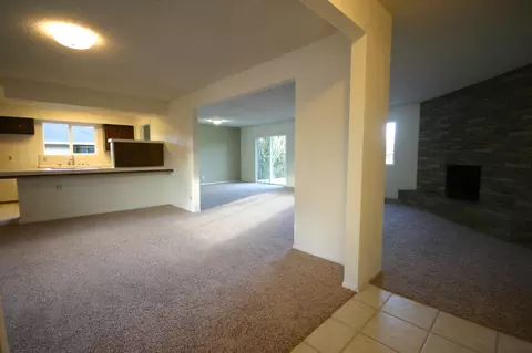 7093 Granada Dr, Redding, CA 96002 photo 5