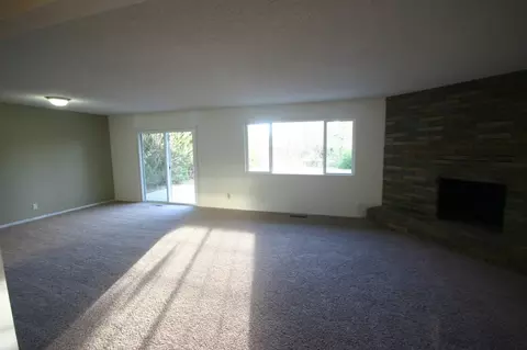 7093 Granada Dr, Redding, CA 96002 photo 7