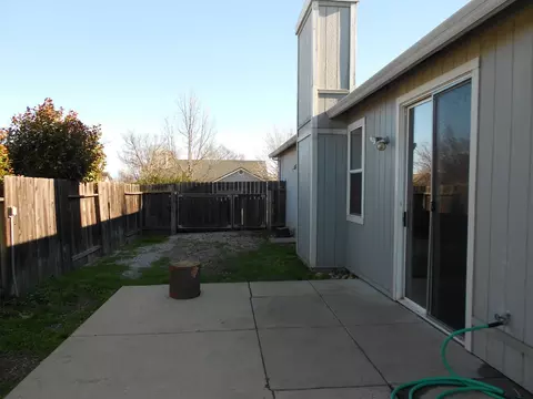 619 Springer Dr, Redding, CA 96003 photo 8