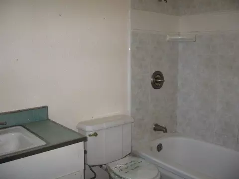 1473 Riviera Dr, Redding, CA 96001 photo 6