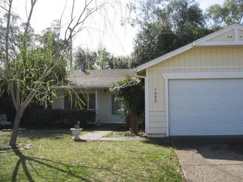 1693 Morning Sun Dr, Redding, CA 96002 photo 1