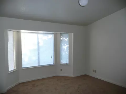 823 Springer Dr, Redding, CA 96003 photo 5