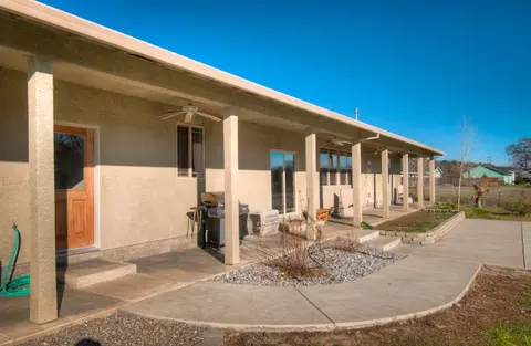 20425 Vintage Dr, Red Bluff, CA 96080 photo 5