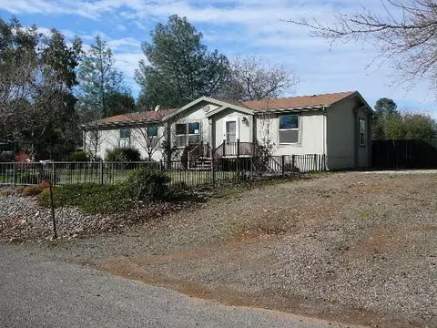 18284 View Point Dr, Anderson, CA 96007 photo 3