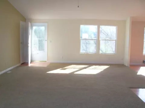 18284 View Point Dr, Anderson, CA 96007 photo 4