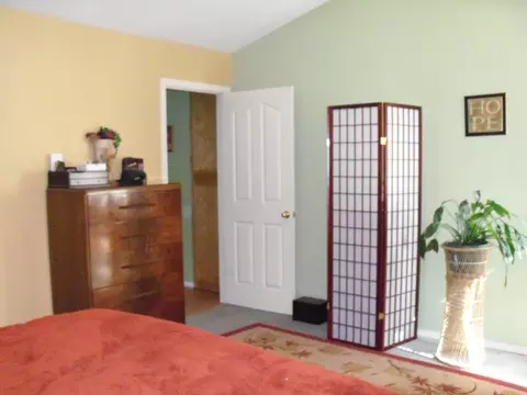 516 Olympic St, Redding, CA 96003 photo 9