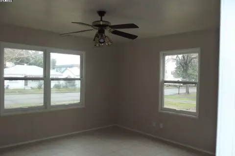 4664 Harrison Ave, Redding, CA 96001 photo 6
