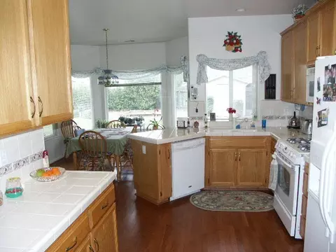 5840 Beaumont Dr, Redding, CA 96003 photo 3