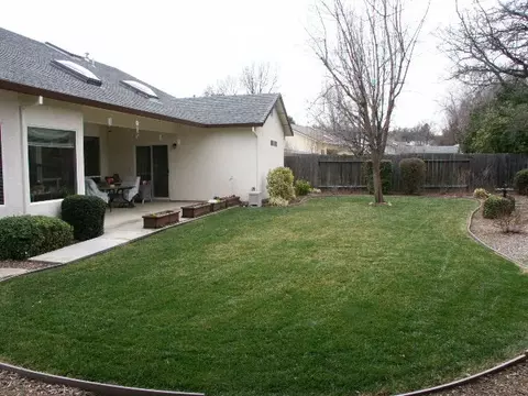 5840 Beaumont Dr, Redding, CA 96003 photo 5