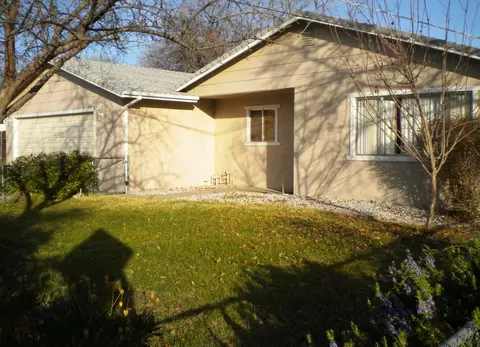 2120 Grandview Ave, Redding, CA 96001 photo 1