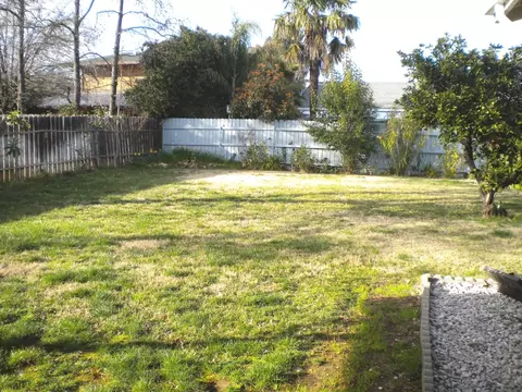 2120 Grandview Ave, Redding, CA 96001 photo 11