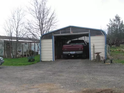 29606 Snuffy Ln, Round Mountain, CA 96084 photo 4