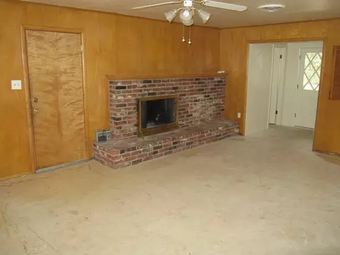 2240 Oak Ridge Dr, Redding, CA 96001 photo 2