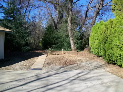 12054 Daut Rd, Redding, CA 96003 photo 4