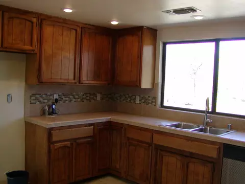 8479 Rocklin Way, Redding, CA 96001 photo 3