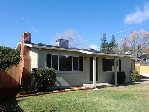 2702 Oxford Rd, Redding, CA 96002 photo 1