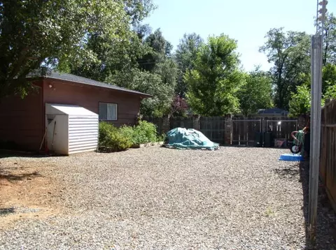 1836 Shady Ln, Redding, CA 96002 photo 17