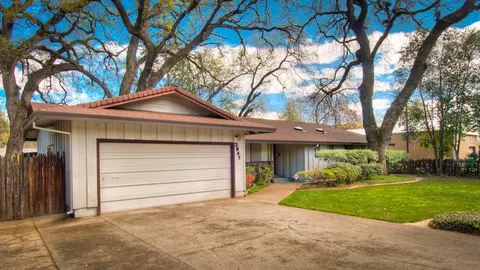3047 Birch Way, Redding, CA 96002 photo 3