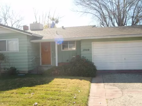 1949 Sycamore Dr, Redding, CA 96001 photo 1