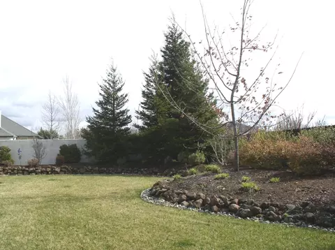 2081 Princeton Way, Redding, CA 96003 photo 16