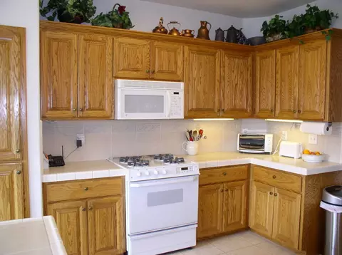 2081 Princeton Way, Redding, CA 96003 photo 3