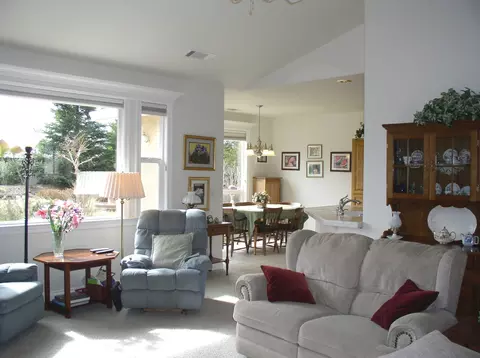 2081 Princeton Way, Redding, CA 96003 photo 6