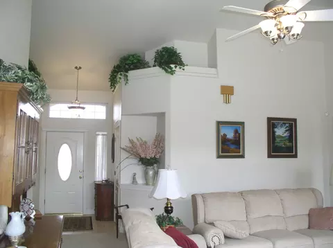 2081 Princeton Way, Redding, CA 96003 photo 7