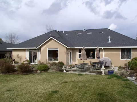 2081 Princeton Way, Redding, CA 96003 photo 15